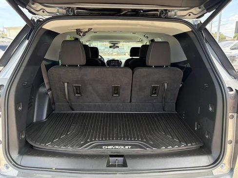 Used 2020 Chevrolet Traverse LT FWD image 10