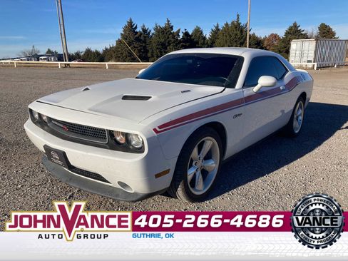 Used 2016 Dodge Challenger R/T Plus image 1