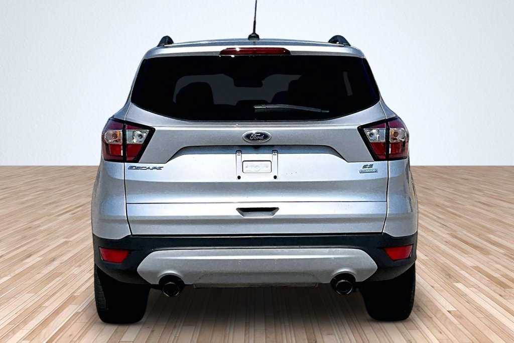Used 2018 Ford Escape SE FWD image 4