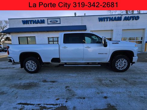 Used 2022 Chevrolet Silverado 3500 High Country w/ LPO, Hitch Package image 2