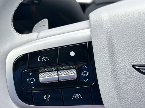 New 2026 Genesis GV70 2.5T Advanced image 36