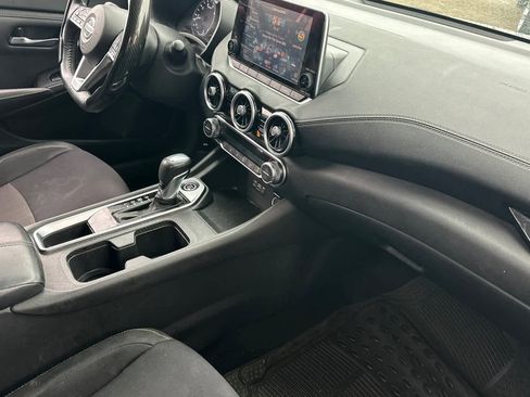 Used 2020 Nissan Sentra SV w/ Trunk Package image 16