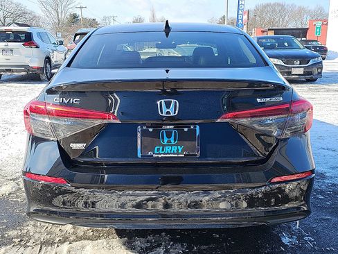 Used 2024 Honda Civic Touring image 5