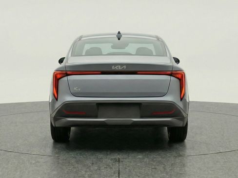 Used 2025 Kia K4 FWD image 7