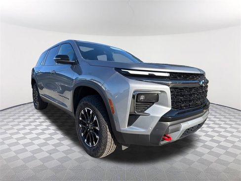 Certified 2024 Chevrolet Traverse Z71 w/ Enhanced Driving Package image 3