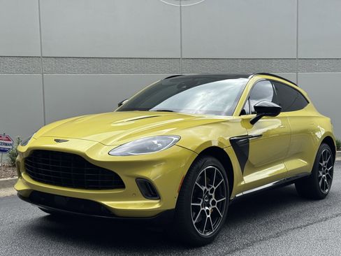 Used 2021 Aston Martin DBX AWD/4WD image 5