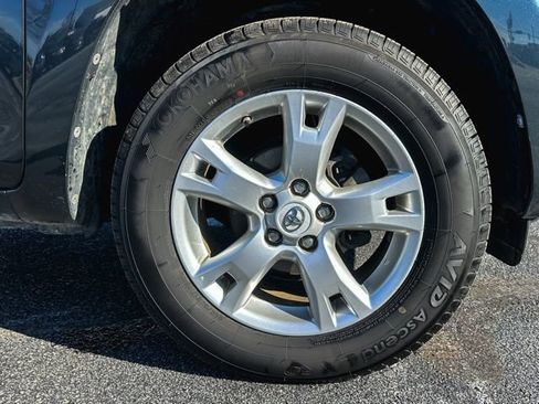 Used 2011 Toyota RAV4 4WD w/ Upgrade Value Pkg image 11