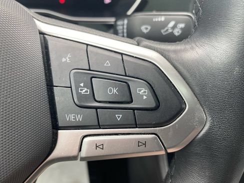 Used 2024 Volkswagen Jetta SE FWD image 23