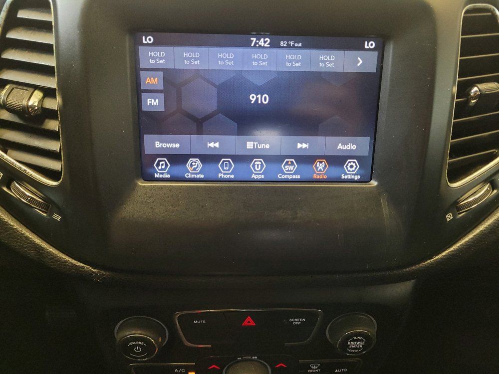 Used 2020 Jeep Compass Sport AWD/4WD image 25