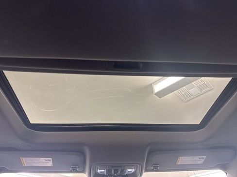 Used 2022 Chevrolet Silverado 1500 LTZ w/ Technology Package image 27