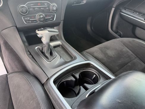 Used 2018 Dodge Charger GT image 17