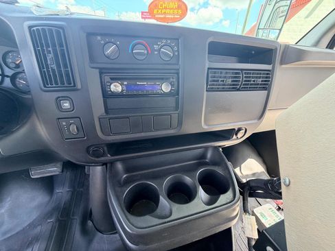 Used 2006 Chevrolet Express 3500 w/ School Bus Package image 16