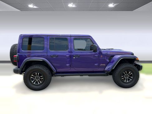 Used 2026 Jeep Wrangler Unlimited Rubicon AWD/4WD image 8