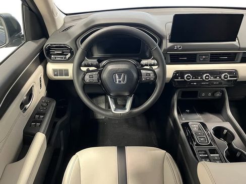 Used 2026 Honda Pilot Touring image 24