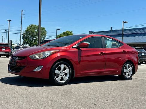 Used 2013 Hyundai Elantra GLS w/ Preferred Pkg FWD image 3