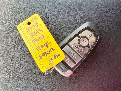 Used 2019 Ford Edge Titanium w/ Equipment Group 301A image 38