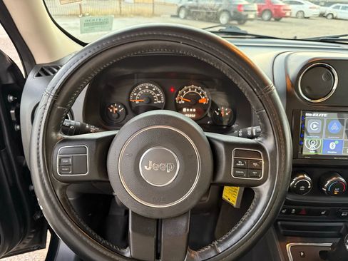 Used 2014 Jeep Patriot High Altitude image 17