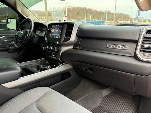 Used 2019 RAM 1500 Big Horn image 33