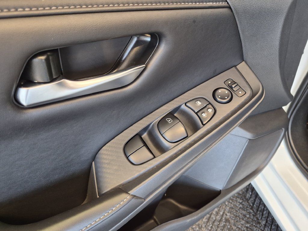 Certified 2023 Nissan Sentra SV FWD image 16