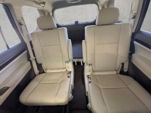 Used 2017 Lexus GX 460 Luxury w/ Preferred Accessory Package AWD/4WD image 22