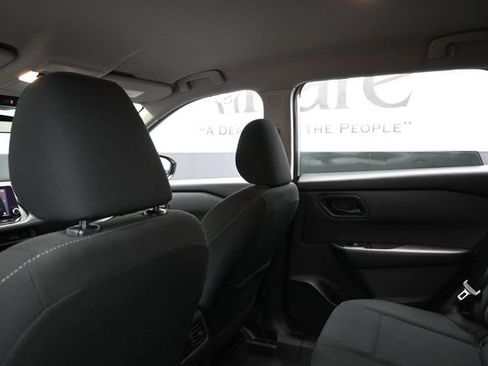 Used 2024 Nissan Rogue S AWD/4WD image 25