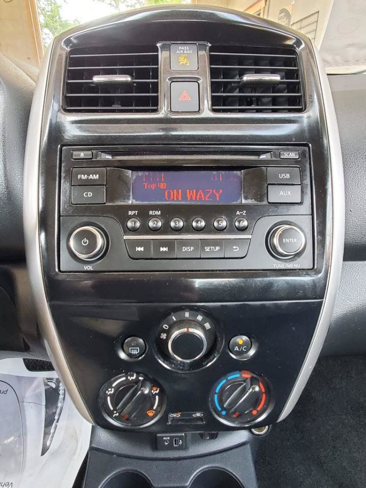 Used 2018 Nissan Versa SV w/ SV Special Edition Package FWD image 10
