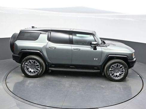 Used 2024 GMC Hummer EV 3X image 40