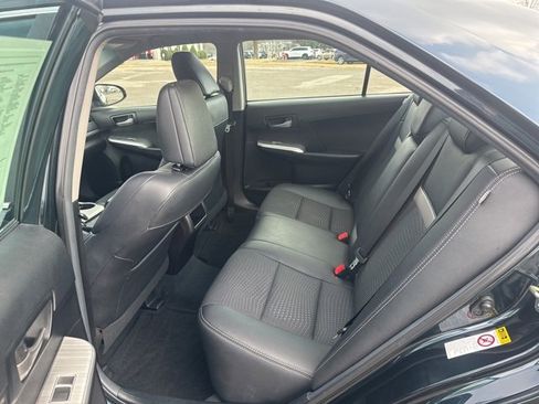 Used 2014 Toyota Camry SE image 10