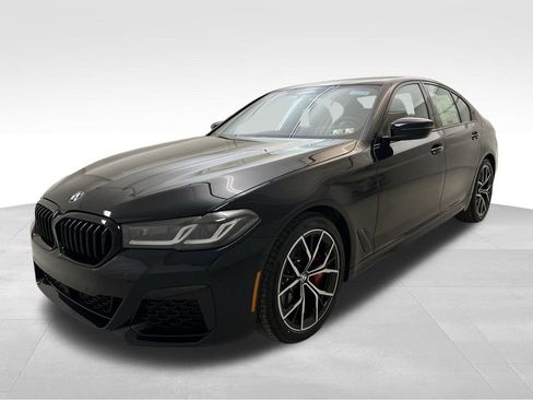 Certified 2023 BMW 530i xDrive w/ M Sport Package image 9