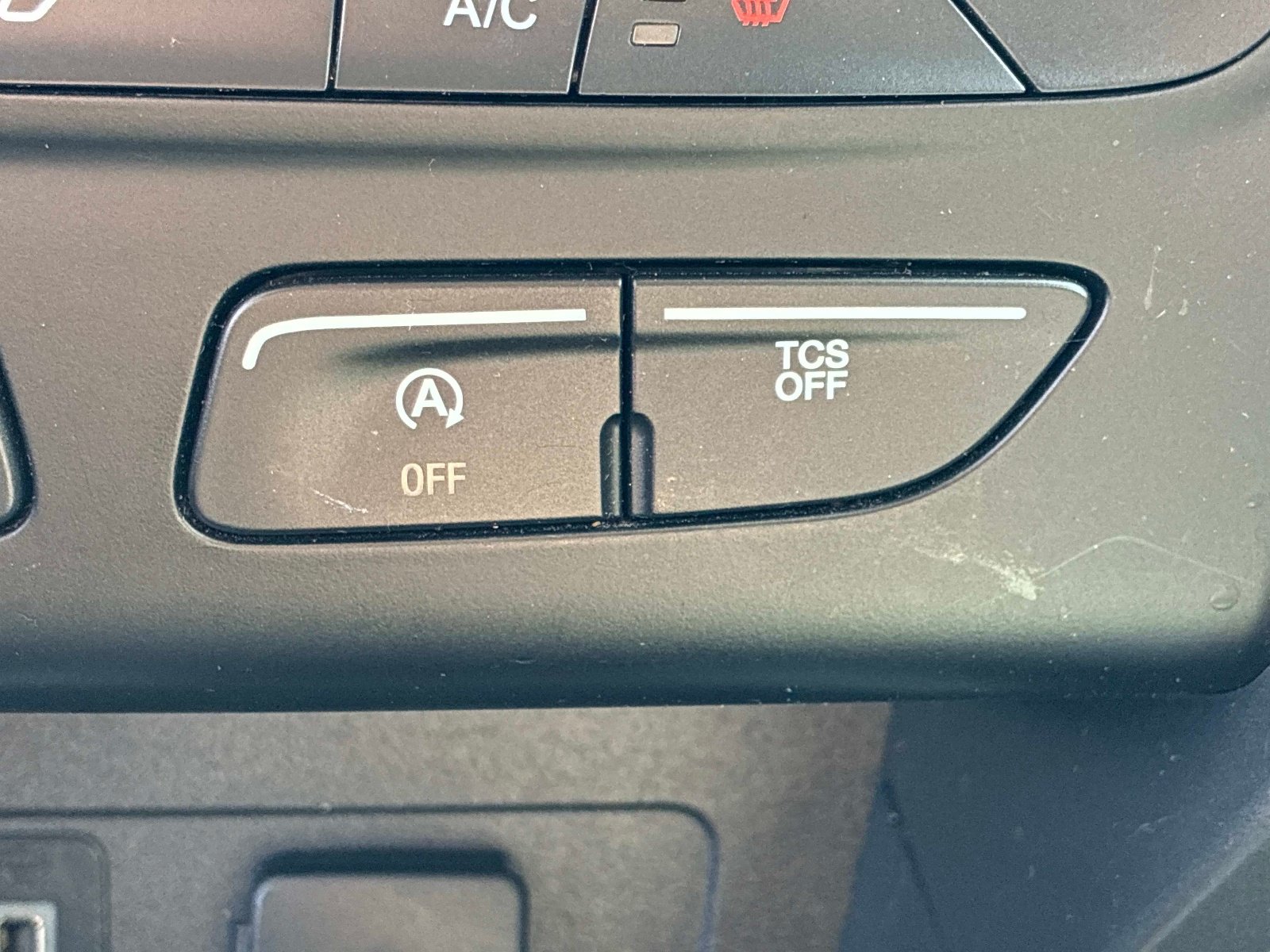 Used 2018 Ford Escape SE AWD/4WD image 30