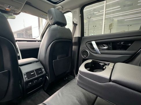 Used 2020 Land Rover Discovery Sport S image 18