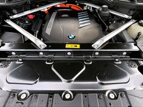 Used 2021 BMW X5 xDrive45e w/ Premium Package image 31