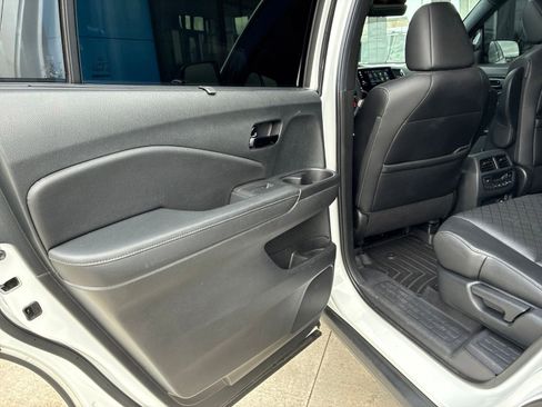 Used 2022 Honda Passport Elite image 11