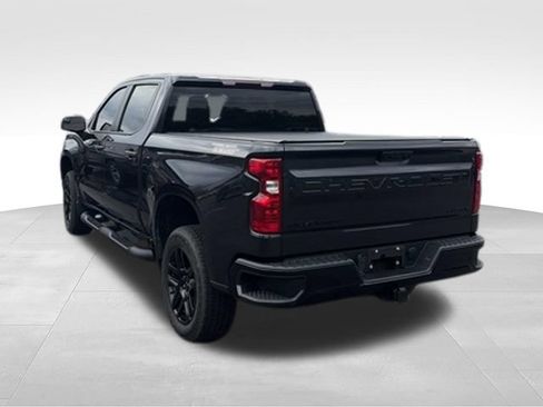 Used 2022 Chevrolet Silverado 1500 Custom Trail Boss w/ LPO, Dark Essentials Package AWD/4WD image 6