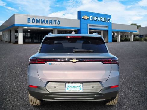 New 2026 Chevrolet Equinox EV LT image 4
