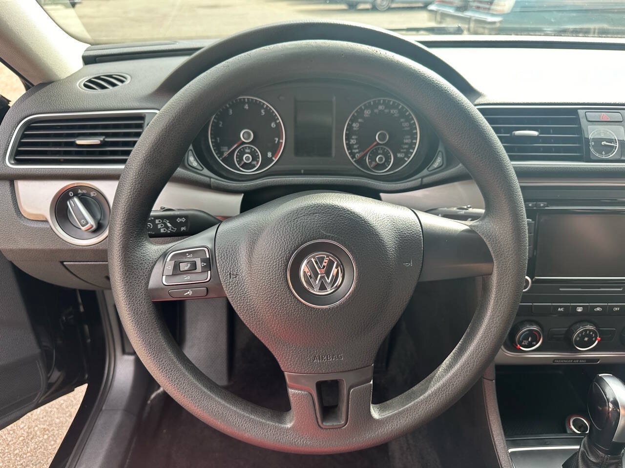 Used 2015 Volkswagen Passat 1.8T S w/ Technology Package FWD image 14