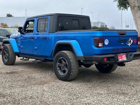 Used 2021 Jeep Gladiator Sport image 7