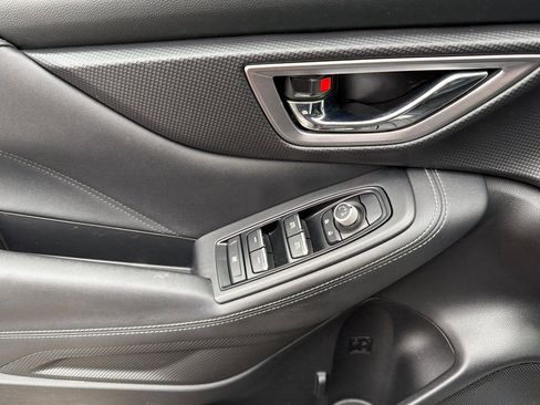 Used 2020 Subaru Forester Limited w/ Popular Package #3 image 11