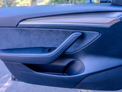 Used 2023 Tesla Model 3 Performance image 14