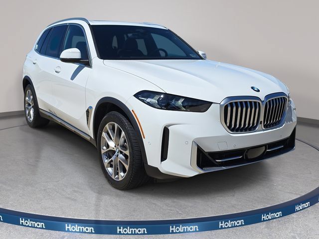 Used 2024 BMW X5 xDrive40i w/ Parking Assistance Package AWD/4WD image 4