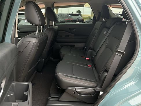 New 2026 Nissan Pathfinder SL FWD image 11