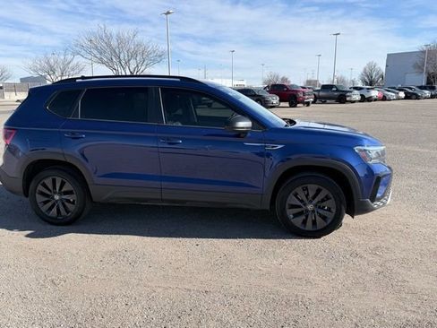 Used 2024 Volkswagen Taos S w/ MDO Package image 6