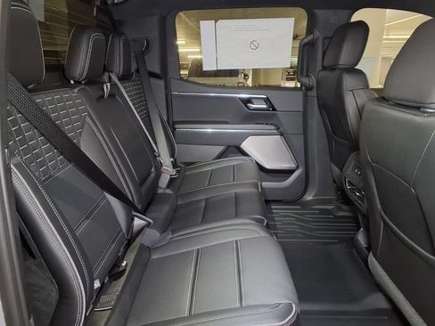 New 2026 GMC Sierra EV Denali AWD/4WD image 7