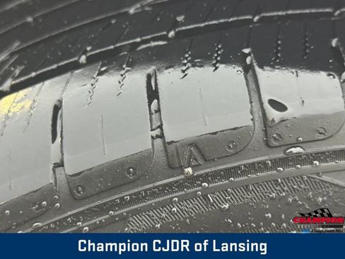 Used 2017 Buick Regal Sport Touring image 30