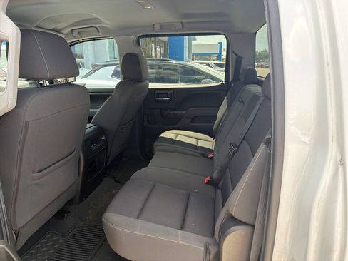 Used 2018 GMC Sierra 1500 SLE w/ Suspension Package, Off-Road AWD/4WD image 10