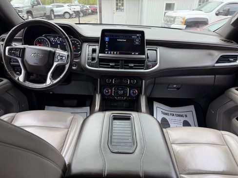 Used 2021 Chevrolet Tahoe Z71 w/ Z71 Off-Road Package AWD/4WD image 14