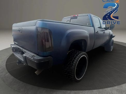 Used 2012 GMC Sierra 2500 Denali w/ Suspension Package, Off-Road AWD/4WD image 7