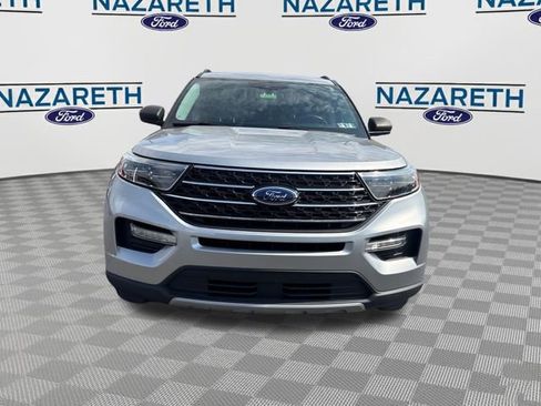 Used 2021 Ford Explorer XLT w/ Equipment Group 202A AWD/4WD image 2