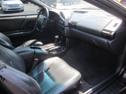 Used 1996 Chevrolet Camaro Z28 RWD image 13