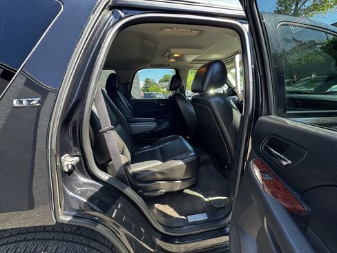 Used 2011 Chevrolet Tahoe LTZ AWD/4WD image 20